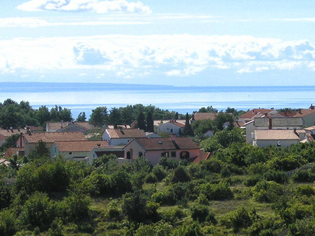 Apartments Kristina Krk Town Exterior photo
